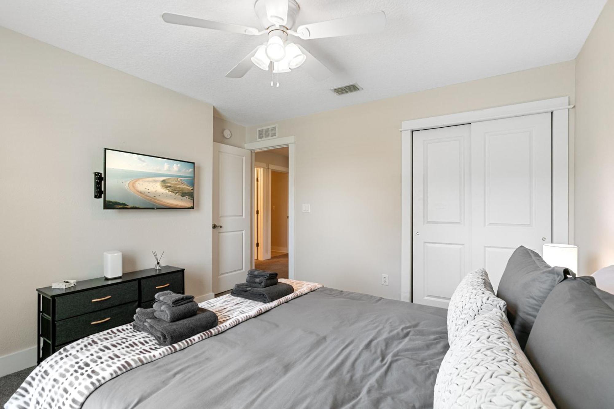 Villa 3 Minutes To Beach, 9 Minutes To Mayo Clinic, King Bed, Sleeps 8 Jacksonville Beach Exterior foto